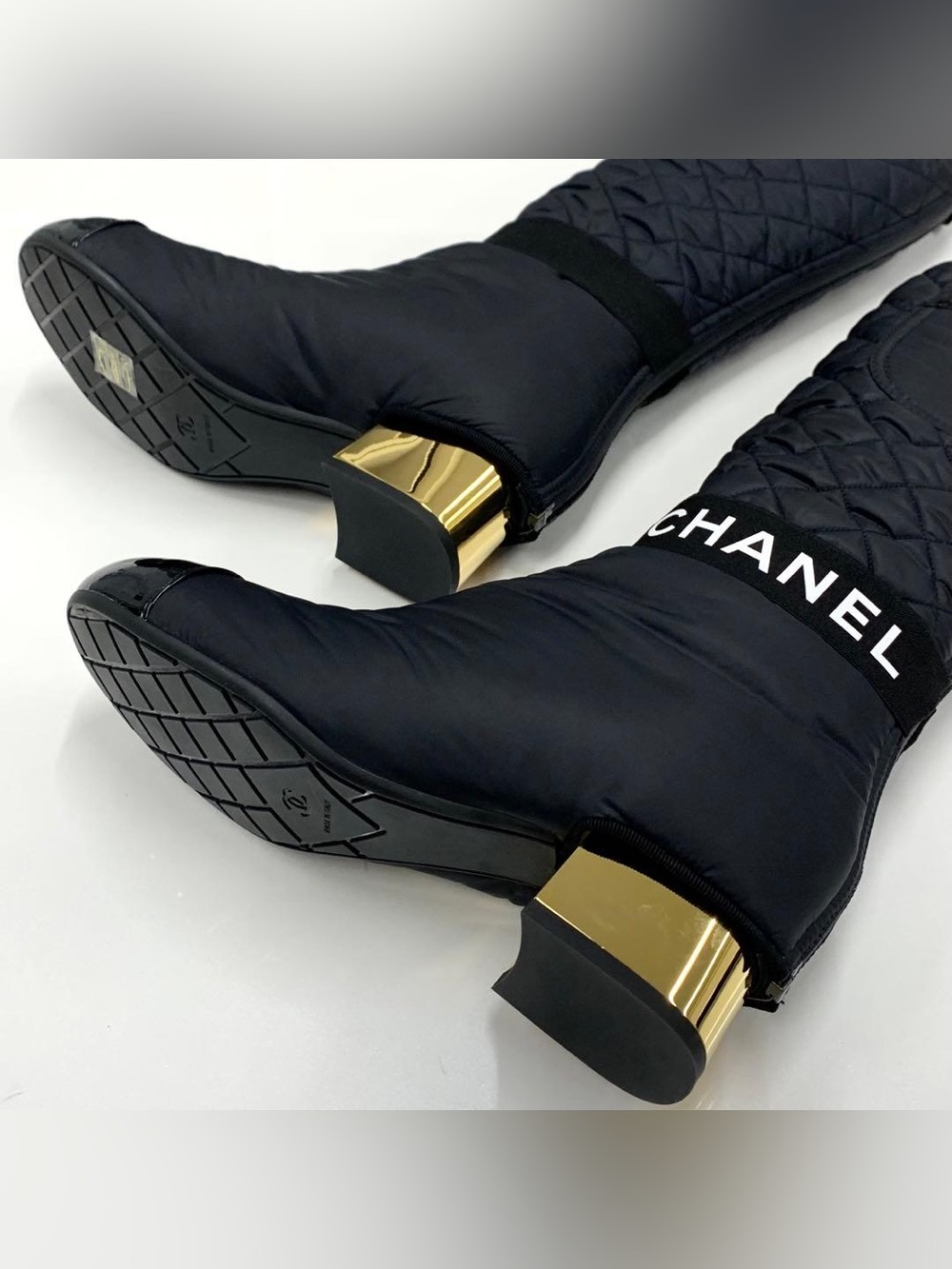CHANEL Boots  Two way quilted leather  CC logo Runway size 40 - Picture 6 of 16